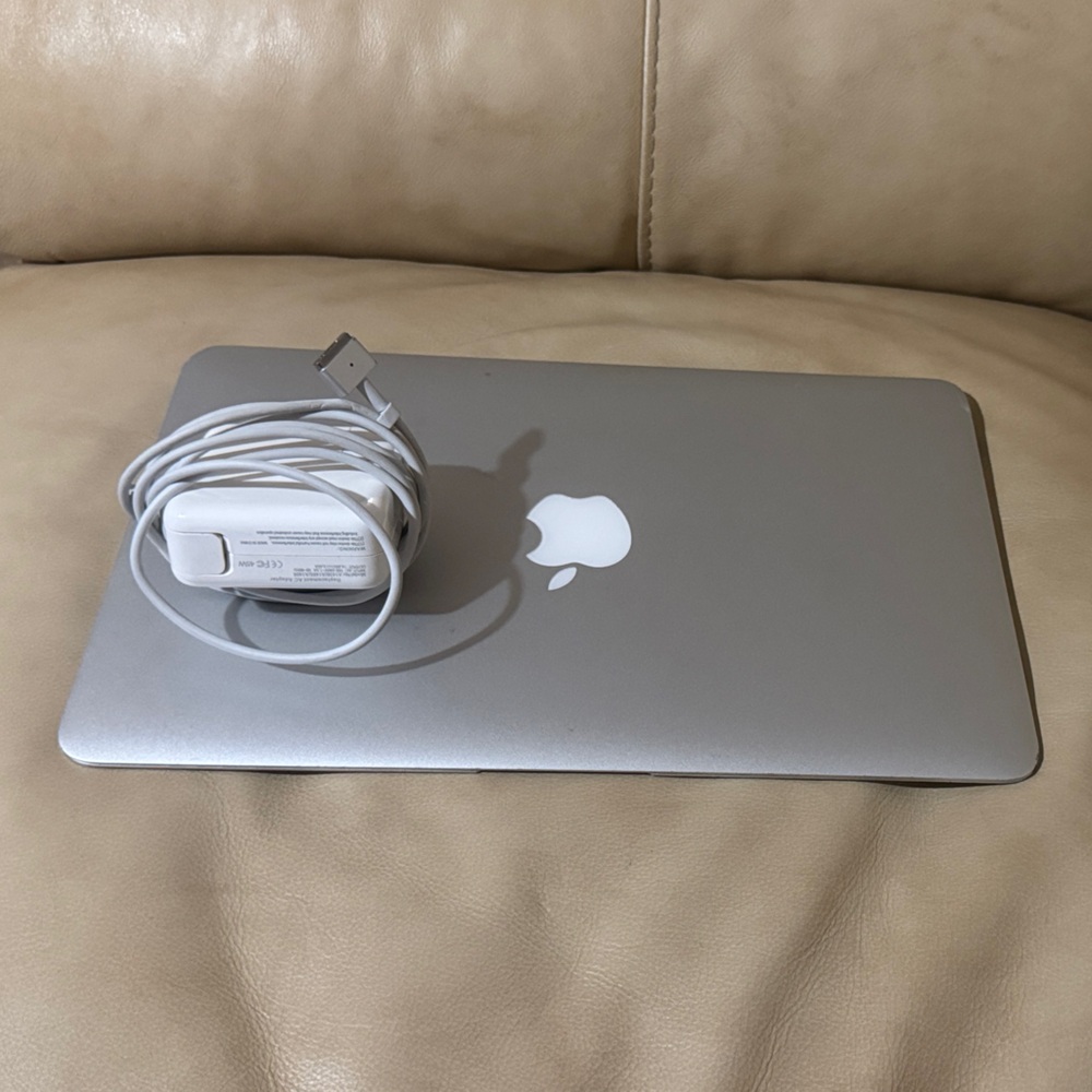 Apple Silver MacBook 2013 with Charger - Picture 5 of 6
